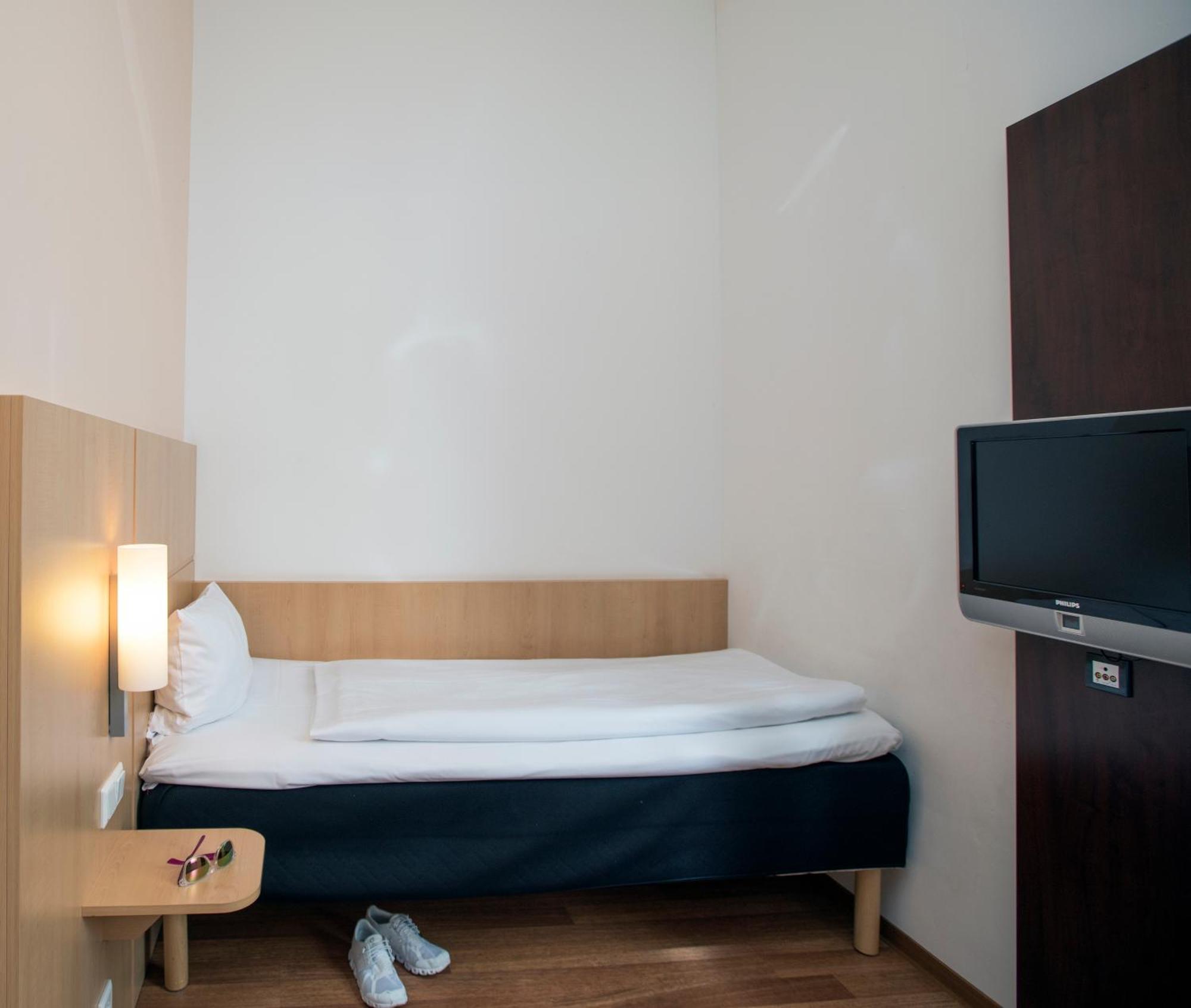 Ibis Berlin City Sued Berlim Exterior foto