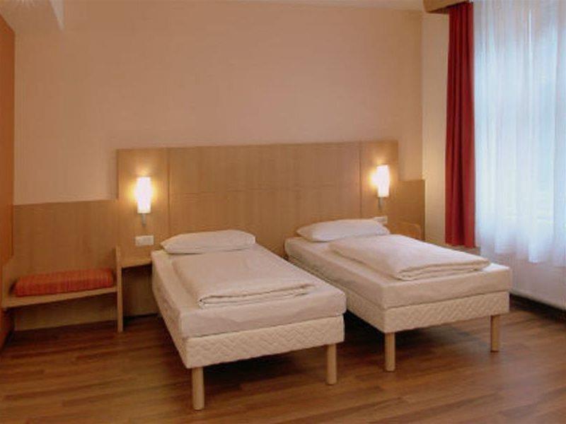 Ibis Berlin City Sued Berlim Exterior foto