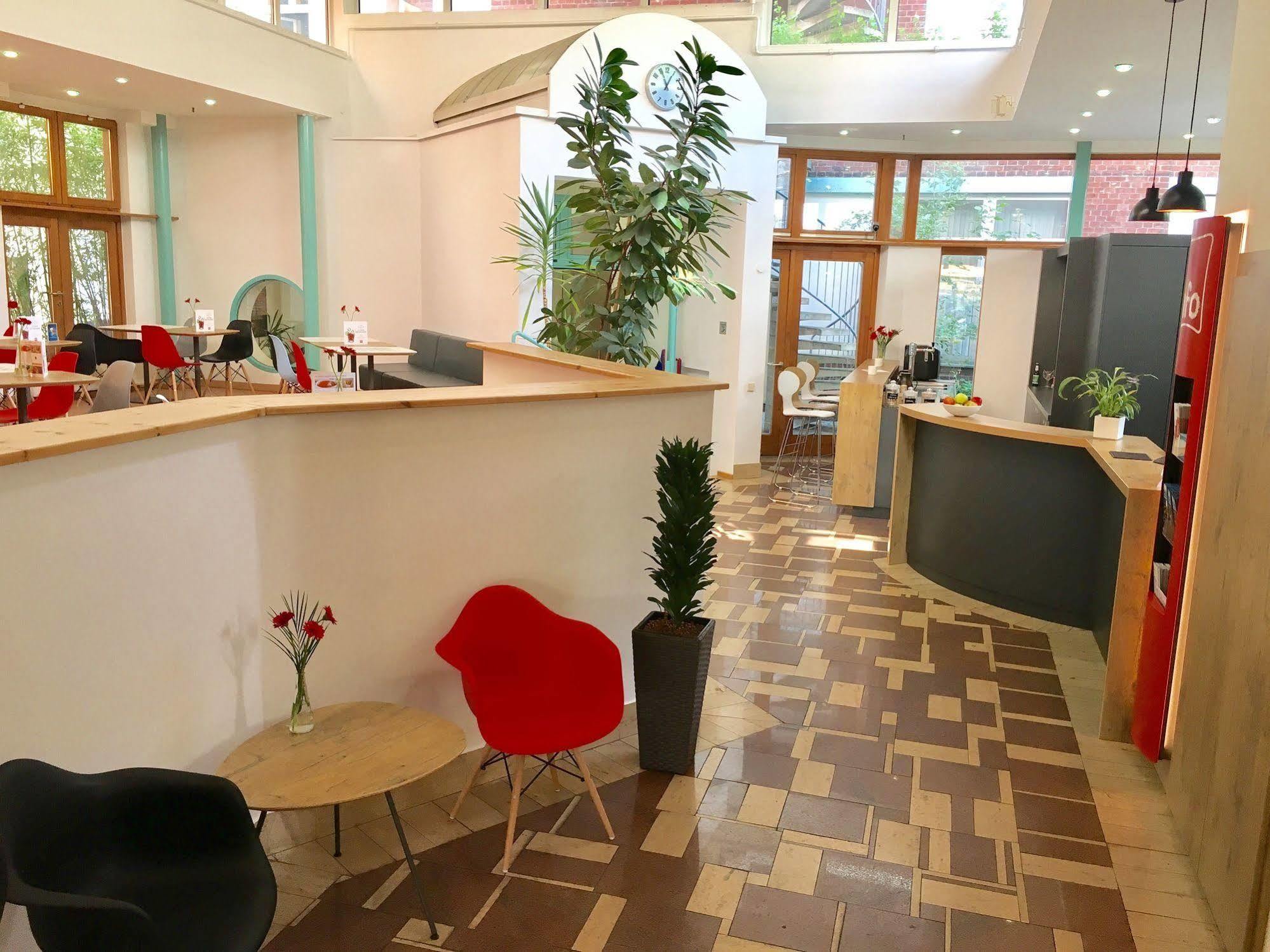 Ibis Berlin City Sued Berlim Exterior foto